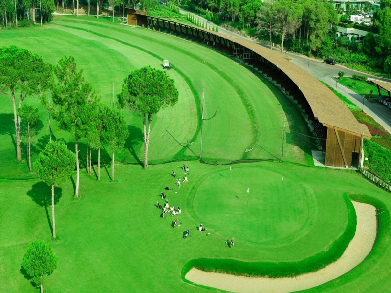 Terrain de golf Pines